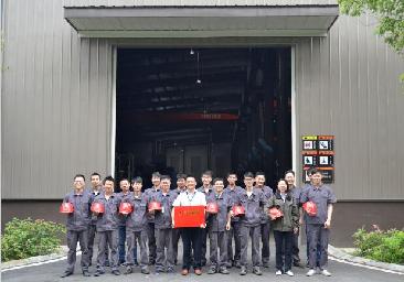  五四青年 | 與時間賽跑，讓機(jī)器也有溫度——制造二部喜獲長沙高新區(qū)“工人先鋒號”